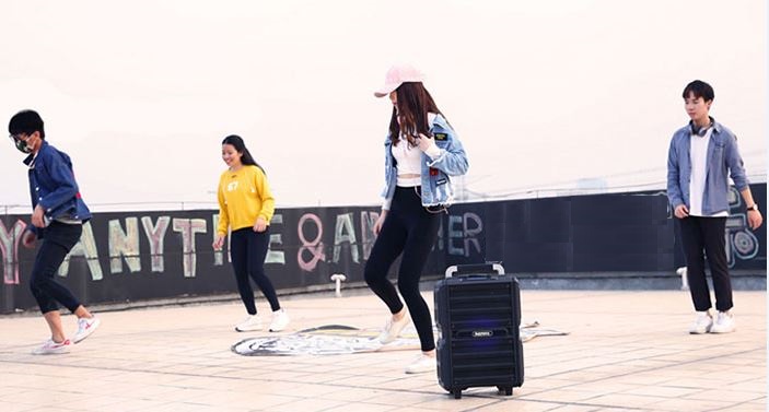 loa kéo cho tập văn nghệ