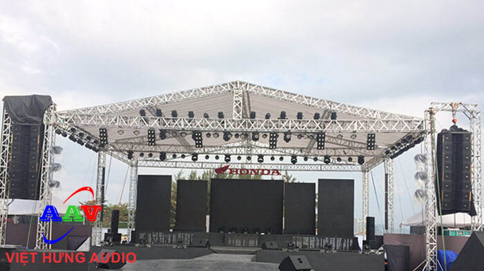 ưu điểm của dòng loa line array