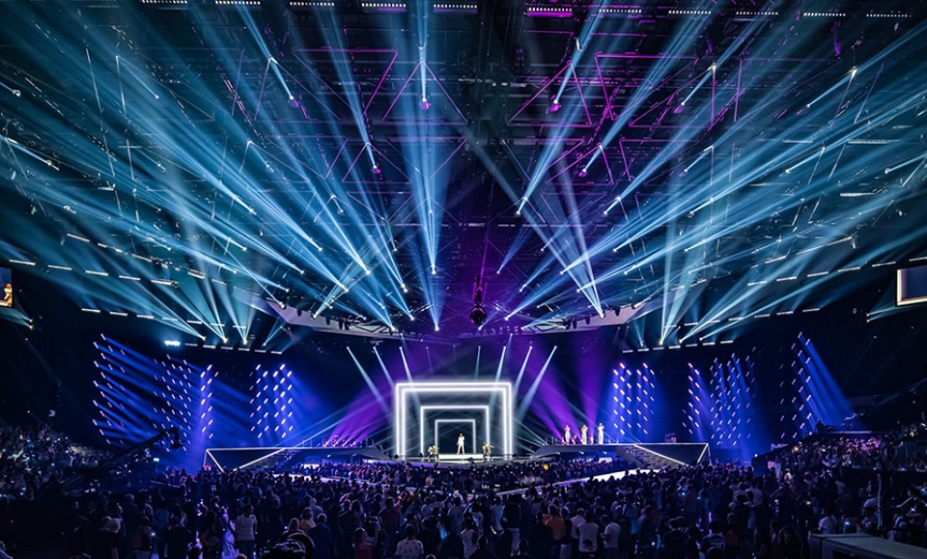 Dàn âm thanh sân khấu chuyên nghiệp cần có những thiết bị gì?