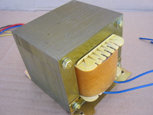 Cấu tạo và nguyên lý hoạt động của amply