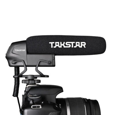 Micro thu âm Takstar SGC-600 lắp trên máy ảnh với khung chống sốc chắc chắn