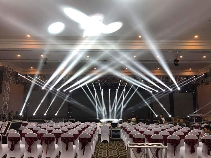 Đèn led sân khấu hội trường
